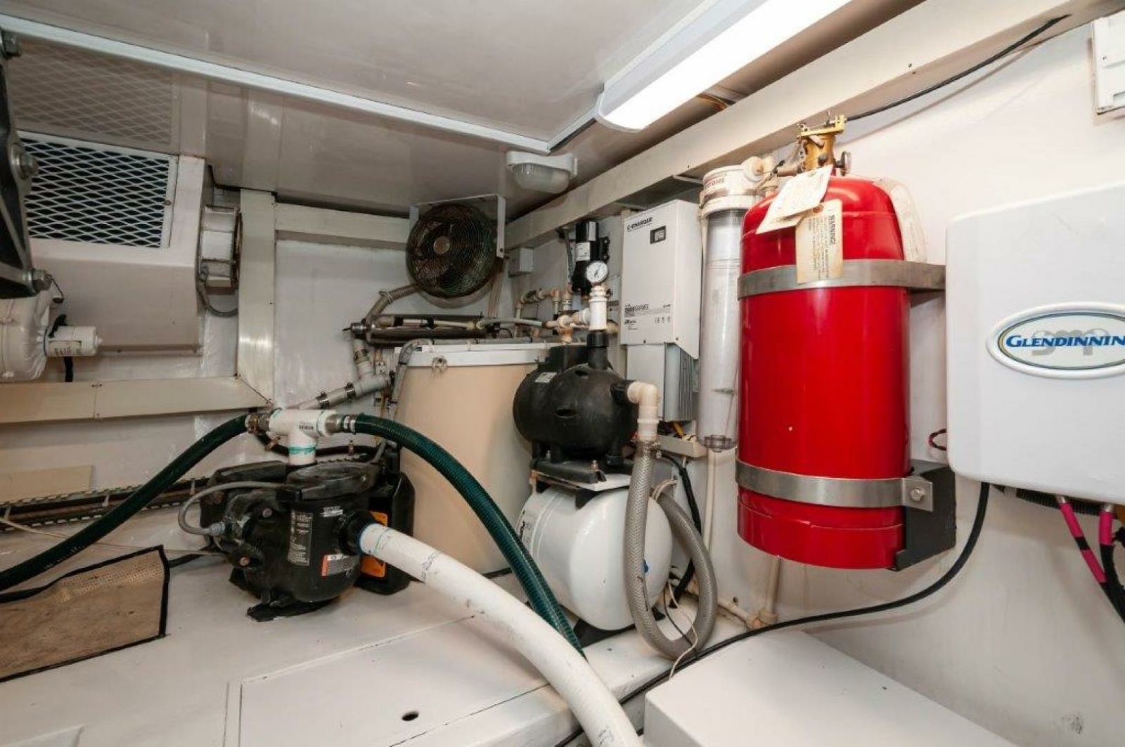 2001 61 Viking Convertible Ellie B Watermaker