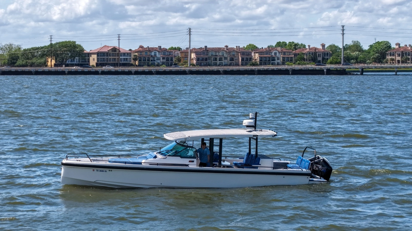 2019 Axopar 37 Sun Top