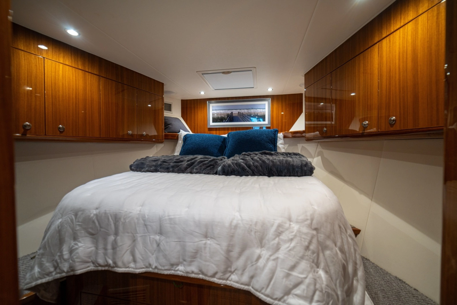 2023 Viking 46 Billfish Master Stateroom