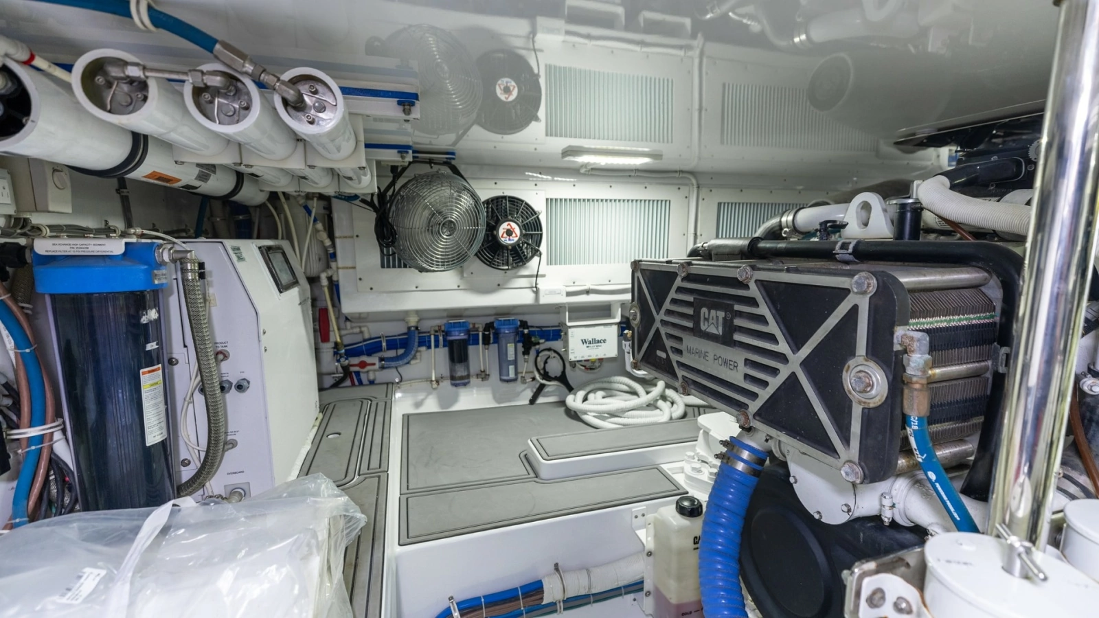 2021 65 Hatteras GT On the DL Engine Room (3)