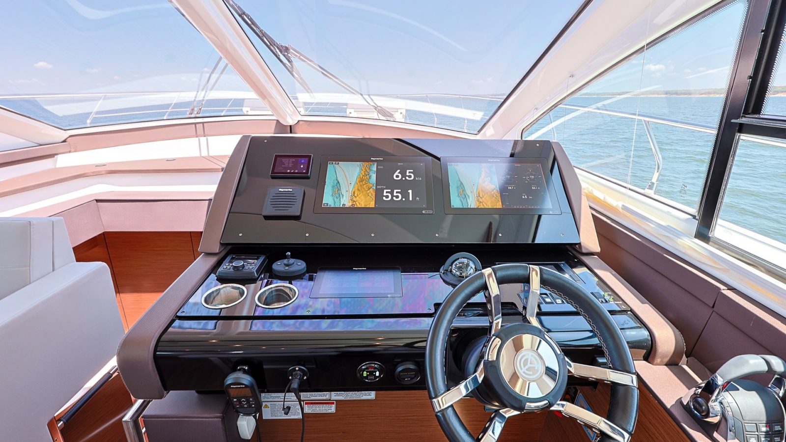 Helm Station with Advanced Navigation
