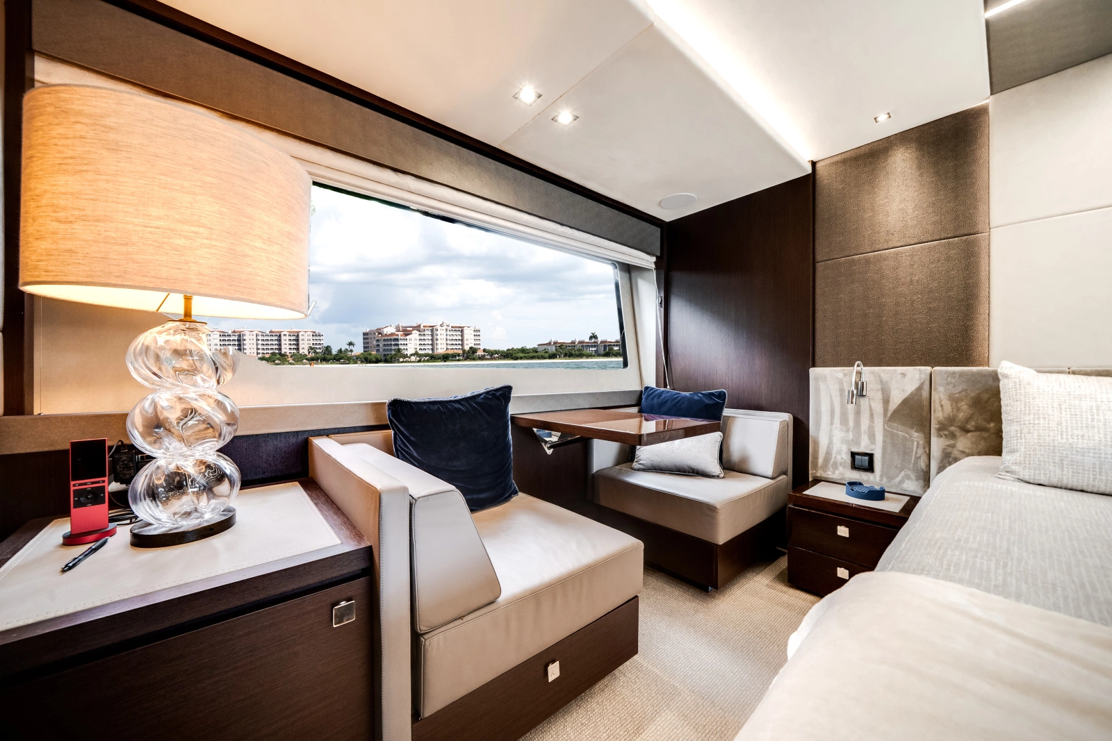 2019 Sunseeker 76 Flybridge