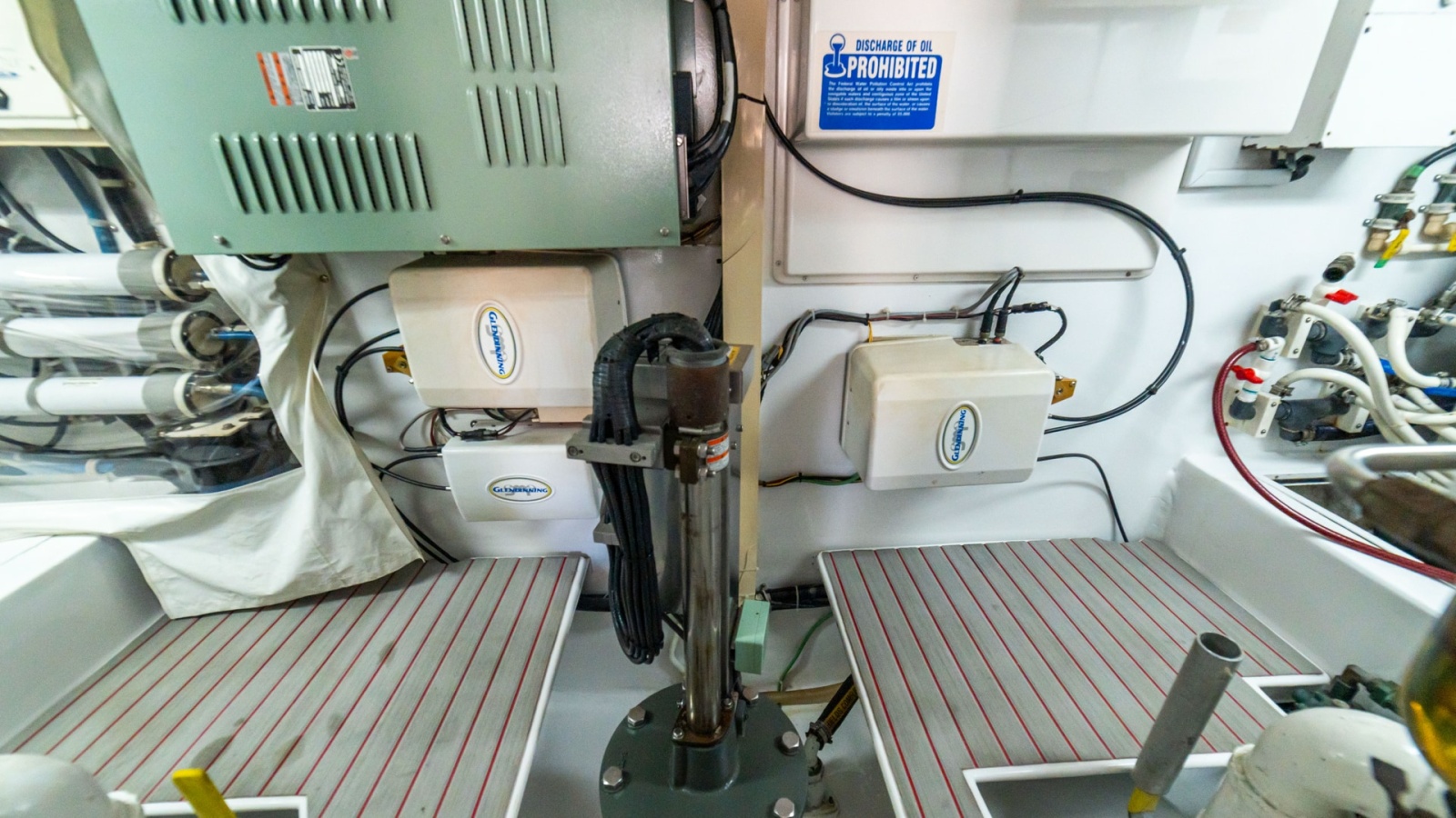 2001 Viking 61 Convertible- Caliente- Engine Room