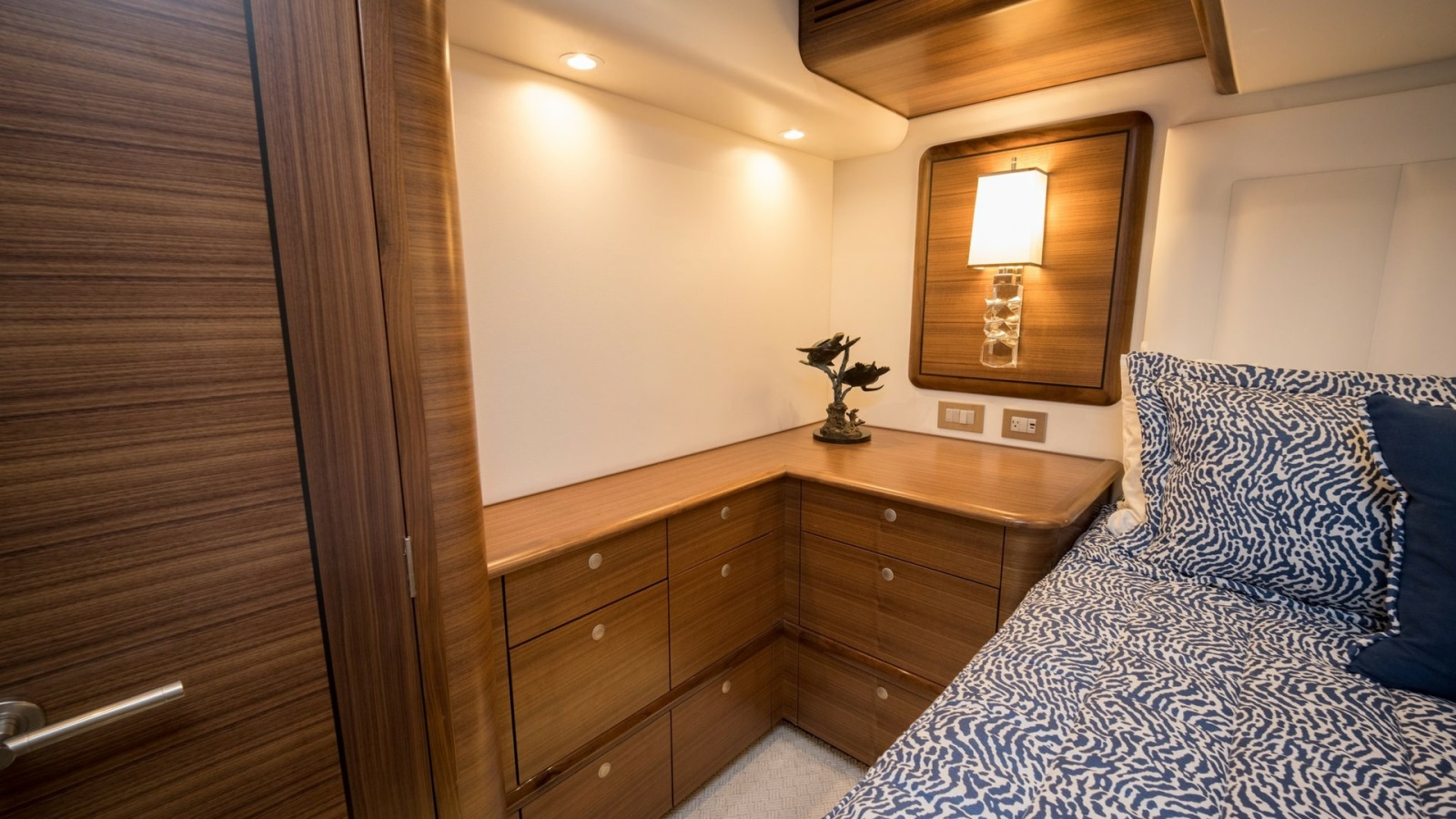 2026 Winter Custom Yachts 75 Open Convertible- MISS CARRIE- Fwd VIP Stateroom