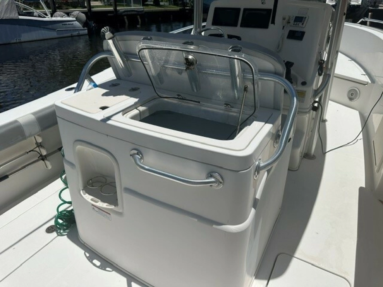 2018 Mako 284