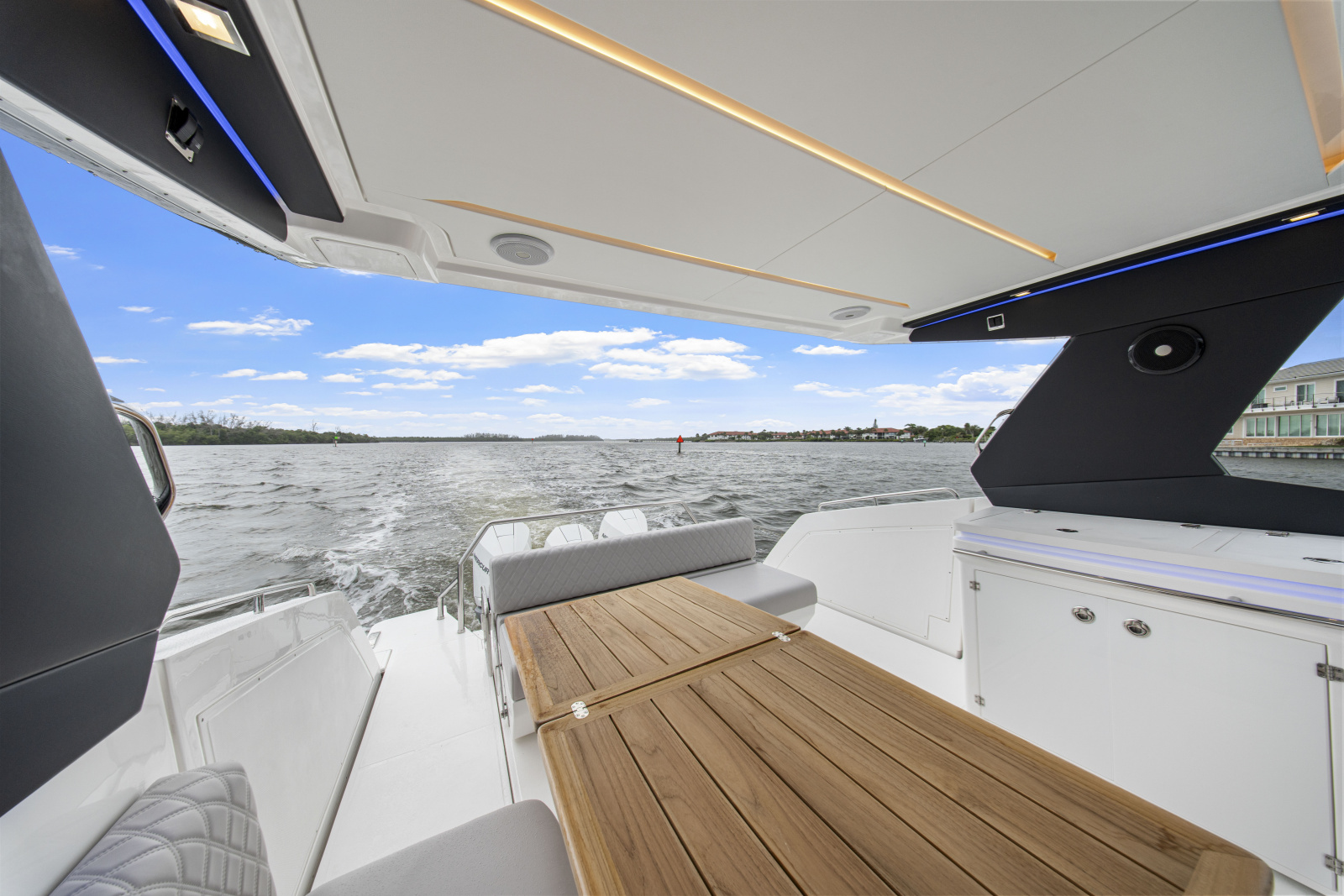 2025 Schaefer 375 HT