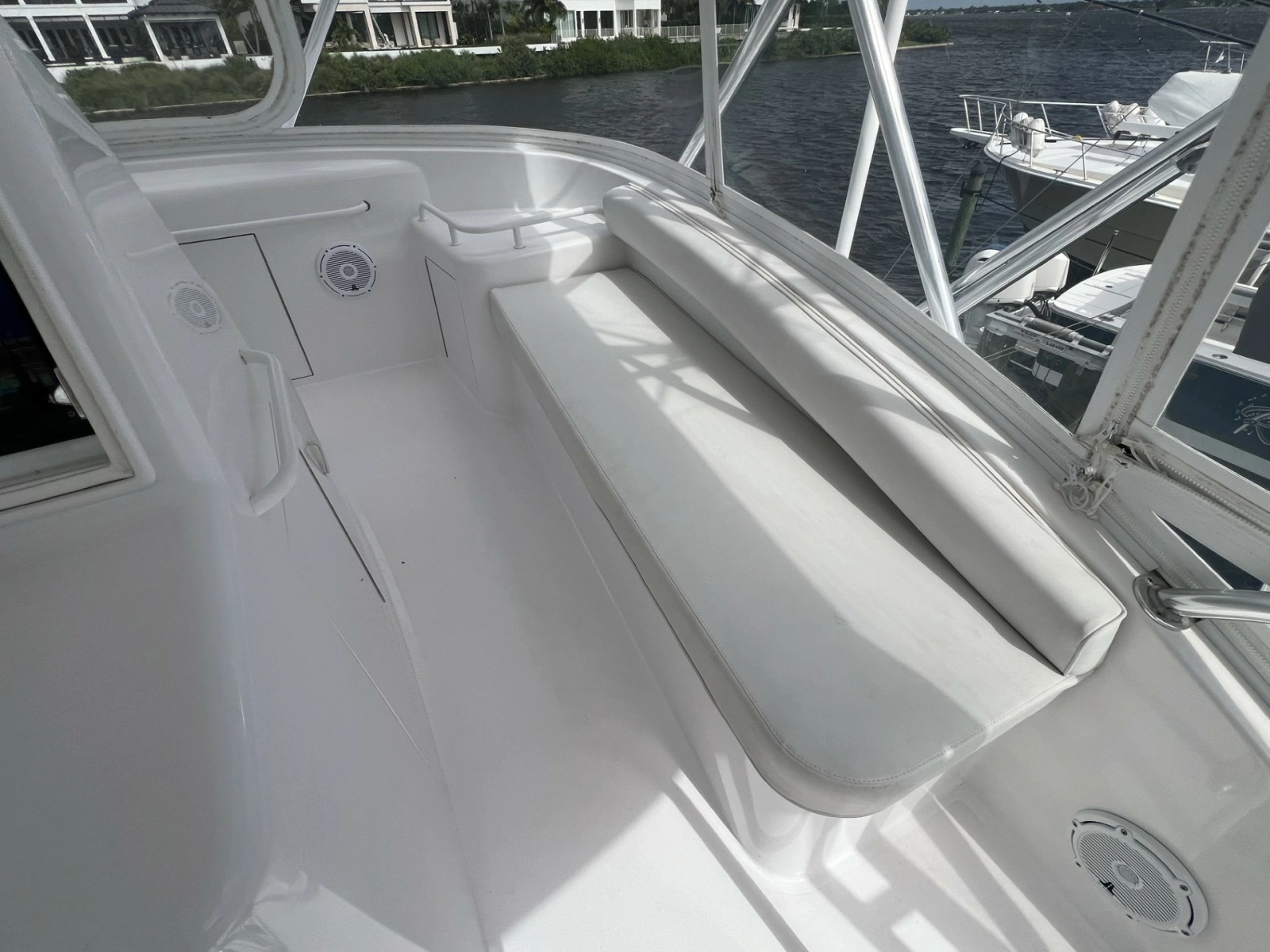 2013 Hatteras GT 54