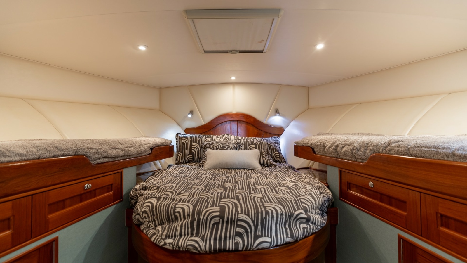 Forward Stateroom with Twin Berths