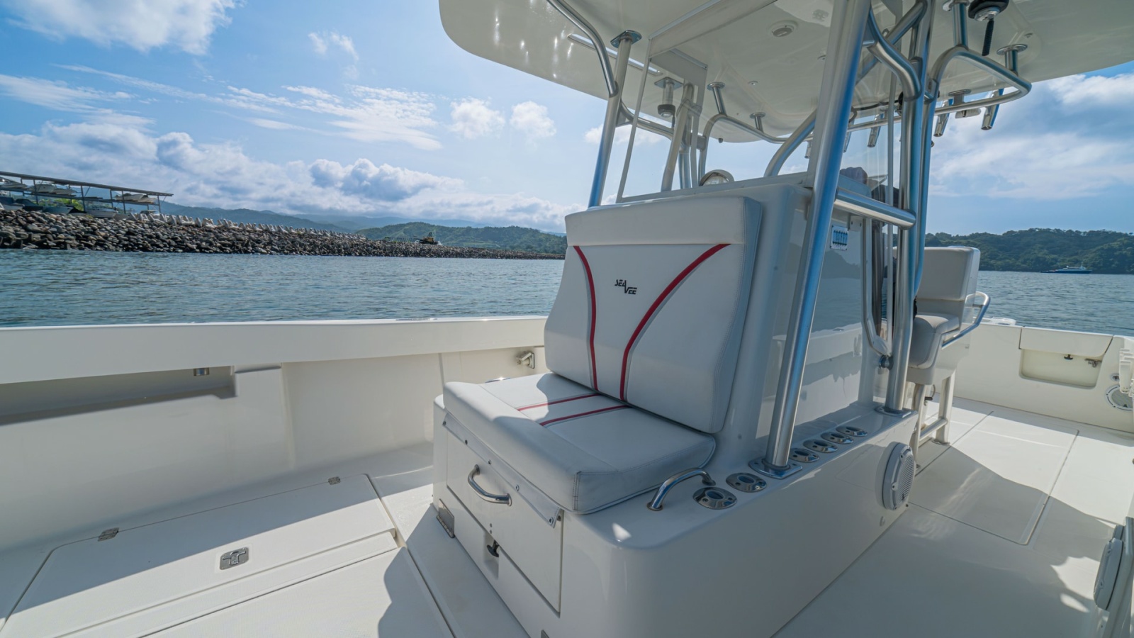 Center Console Seating Area
