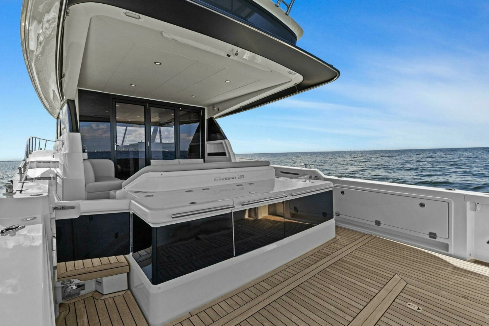 2025 Maritimo M600 - Aft Deck