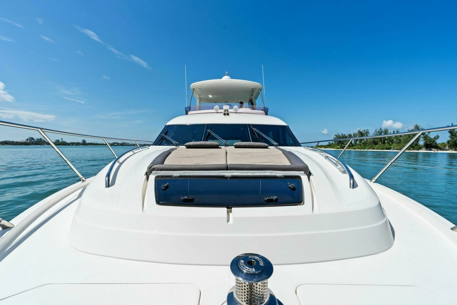 2015 Princess F60 - Flybridge Sundeck