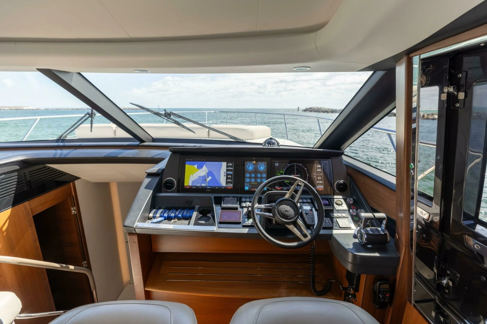2019 Princess S65 photo 22
