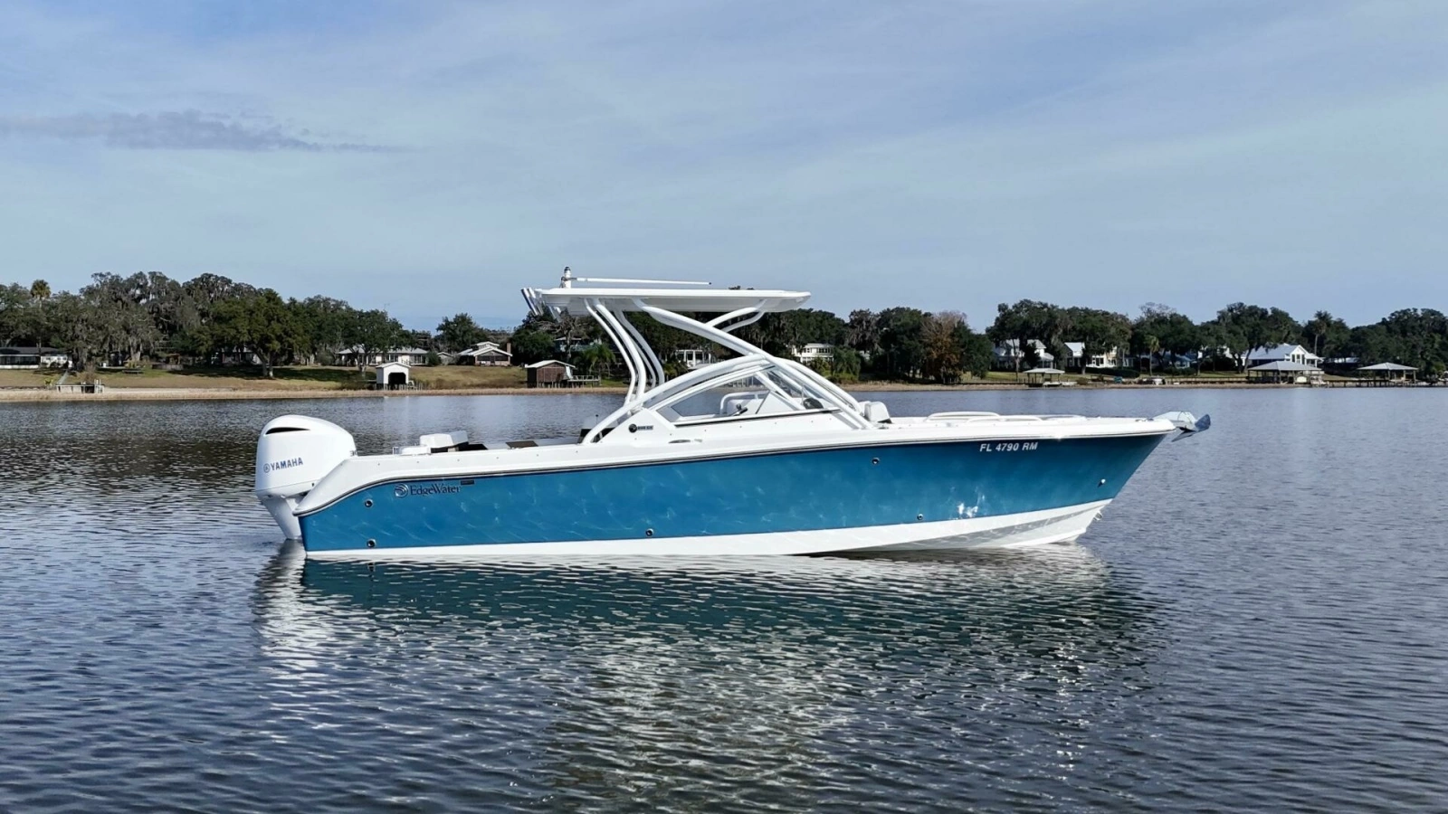 2018 Edgewater 248 CX Profile