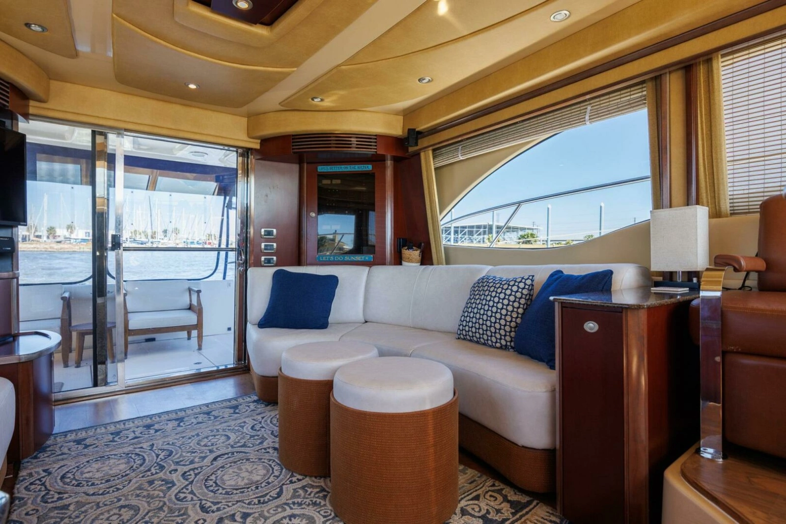 2006 Sea Ray 52 Sedan Bridge photo 6