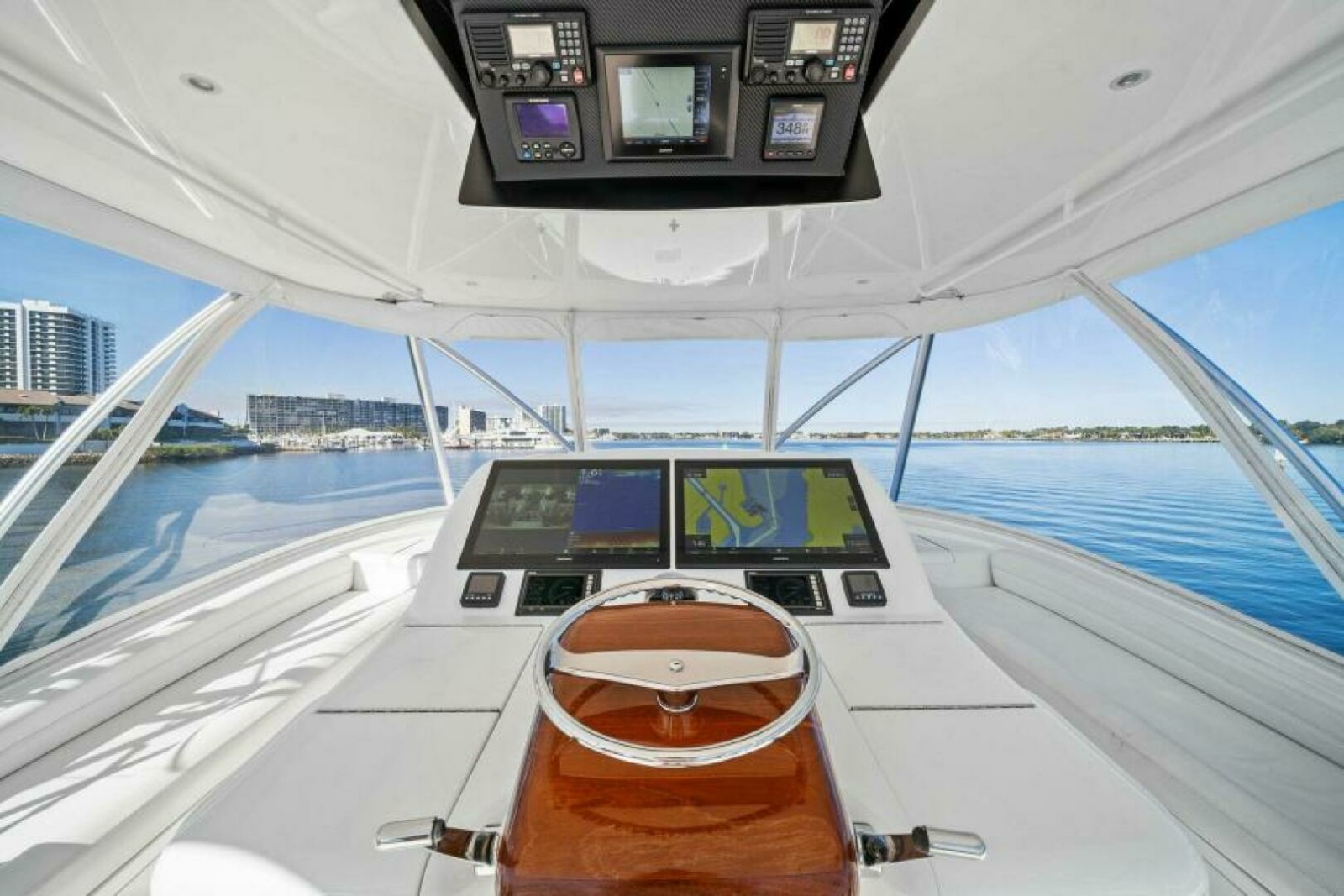 55' 2016 Viking 55 Convertible