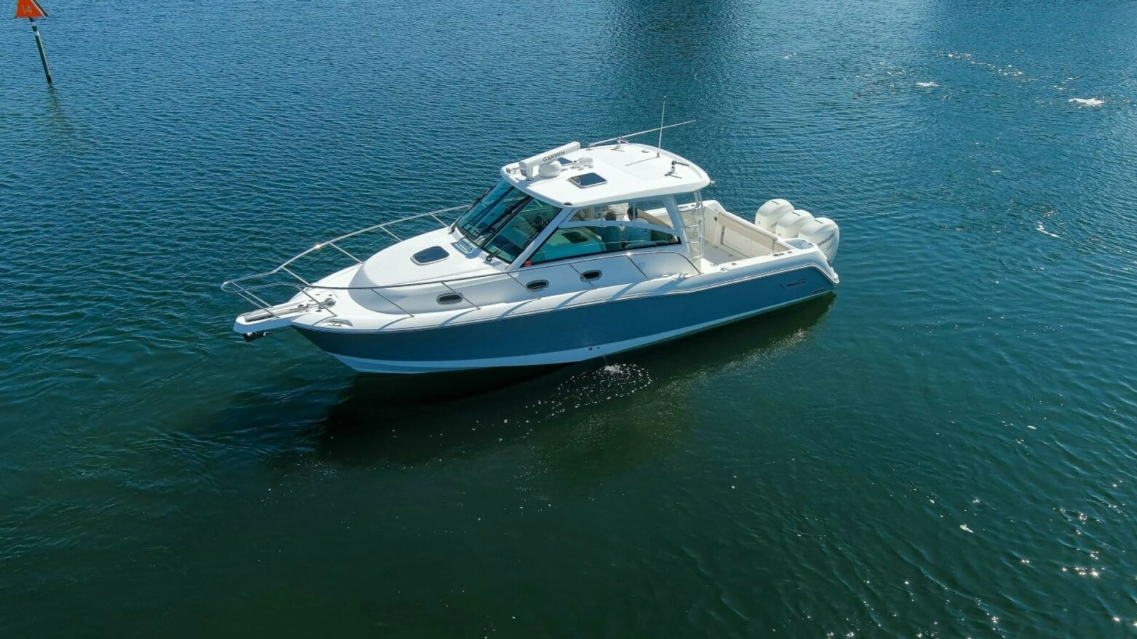 2019 Boston Whaler 345 Conquest Exterior (16