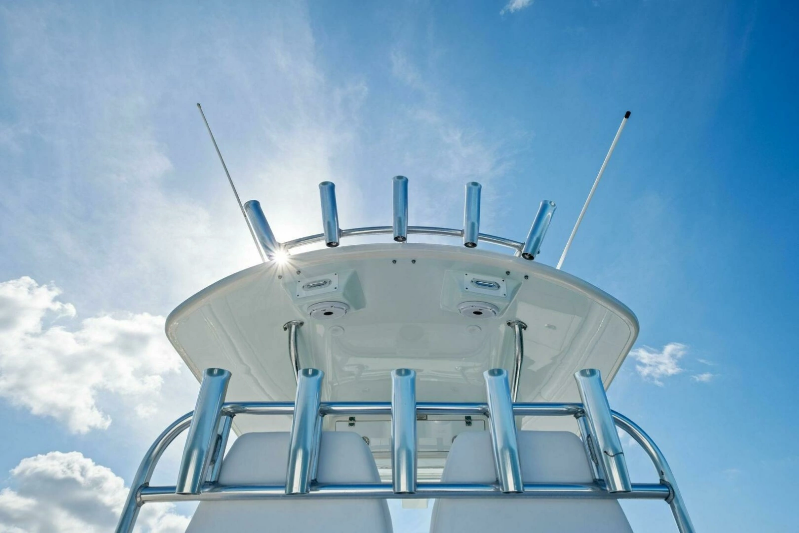 2012 Regulator 32