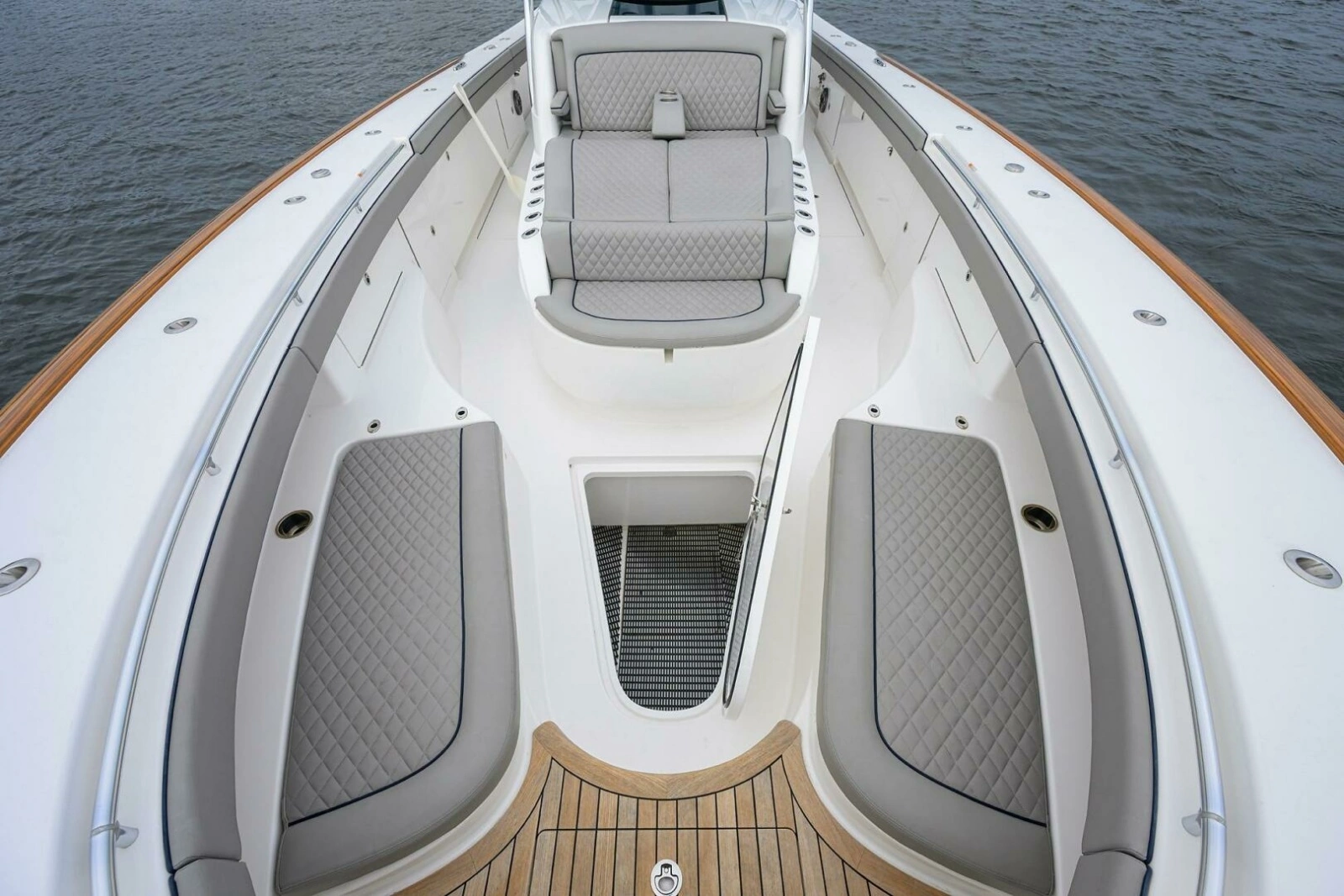 Bow and Forward Seating
