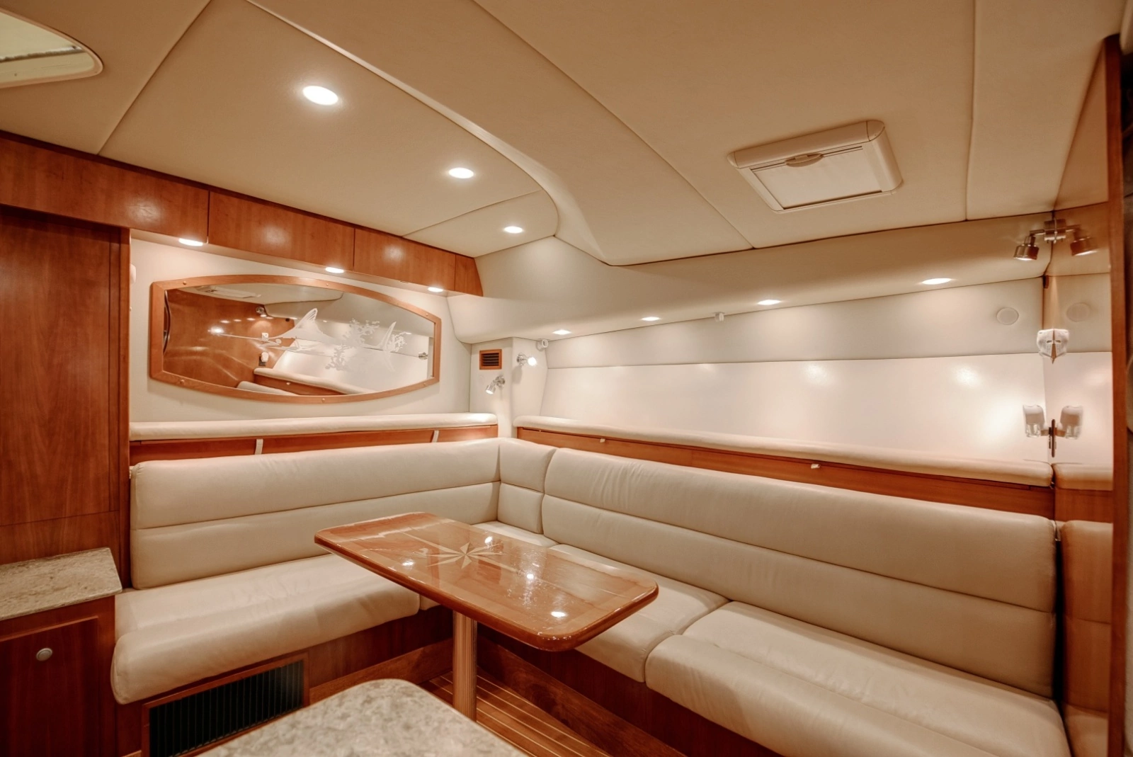 Rampage 41 - Empty Pockets - Interior Cabin Seating
