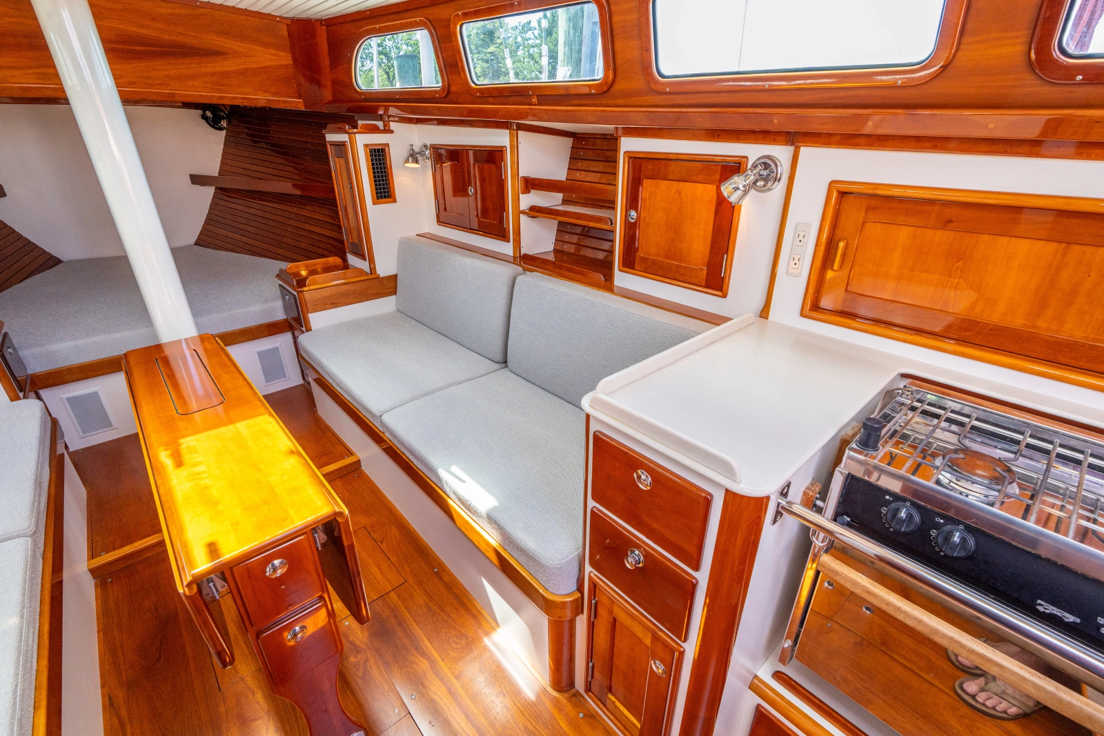 2008 Morris M42