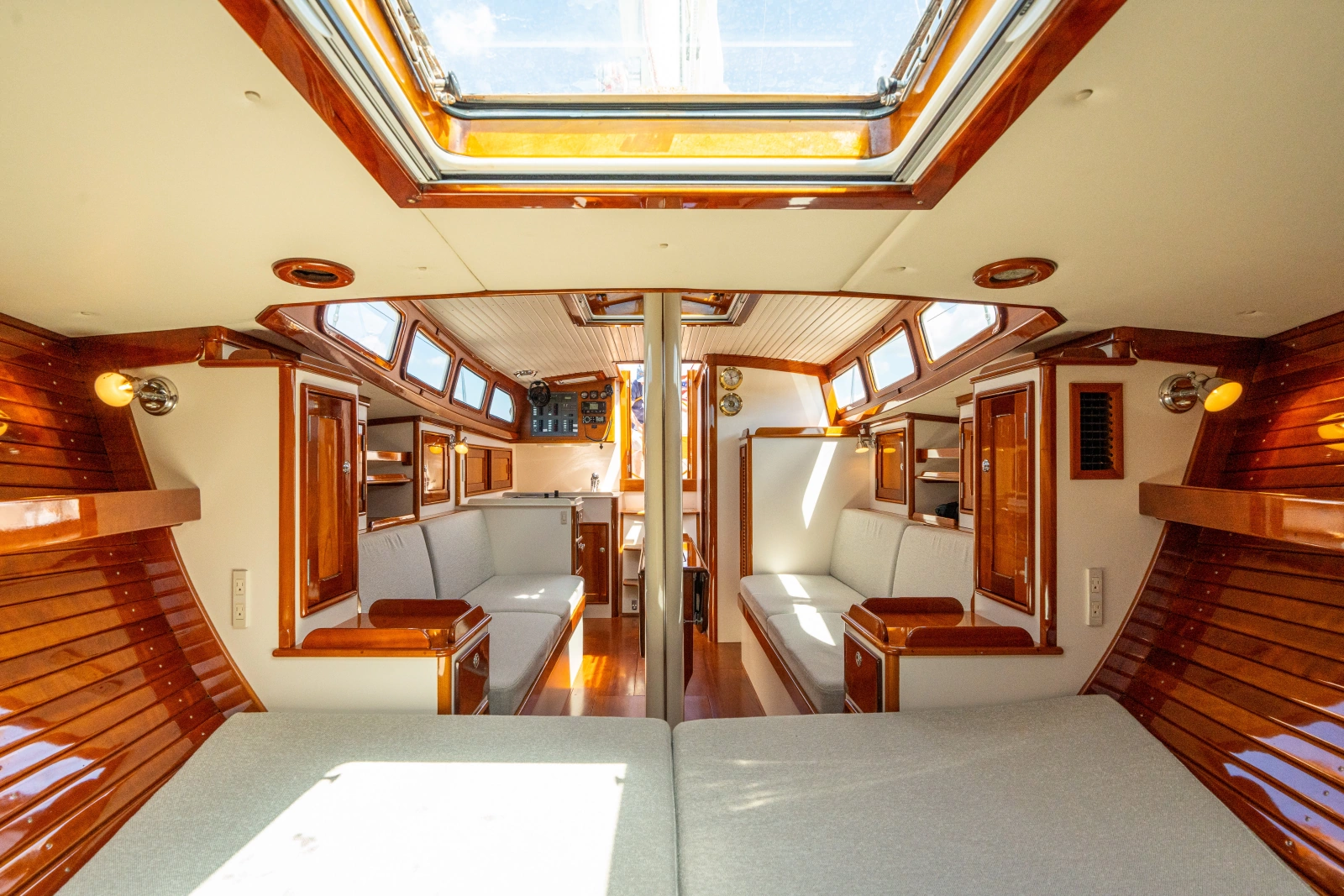 2008 Morris M42