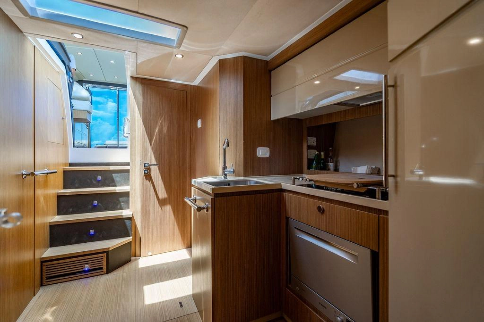 2016 Azimut Atlantis 50