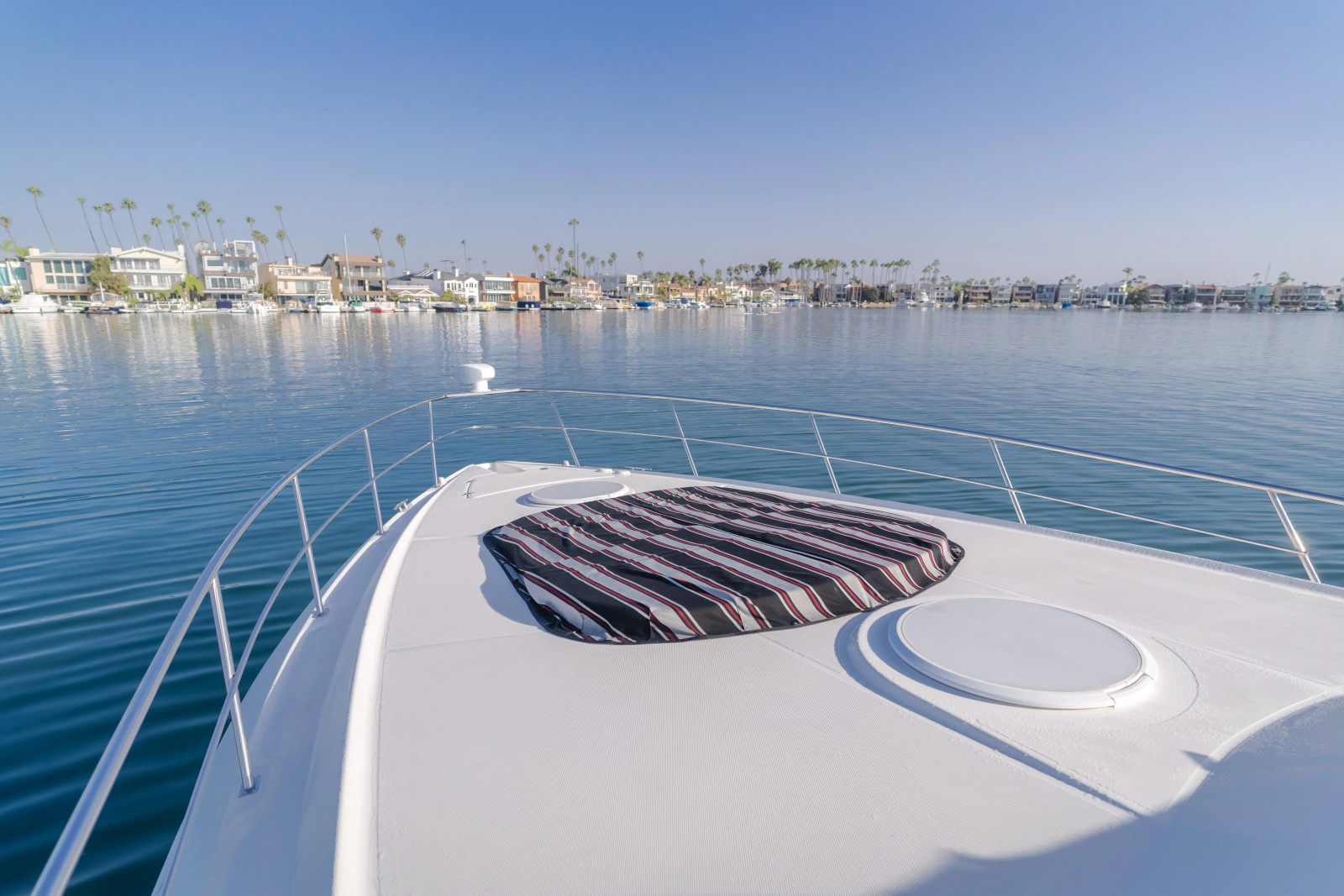 2006 Cruisers Yachts 420 Express