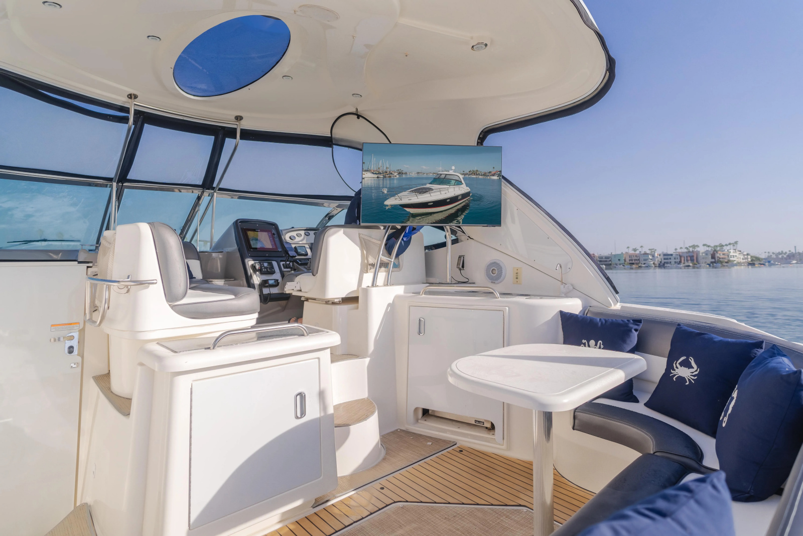2006 Cruisers Yachts 420 Express