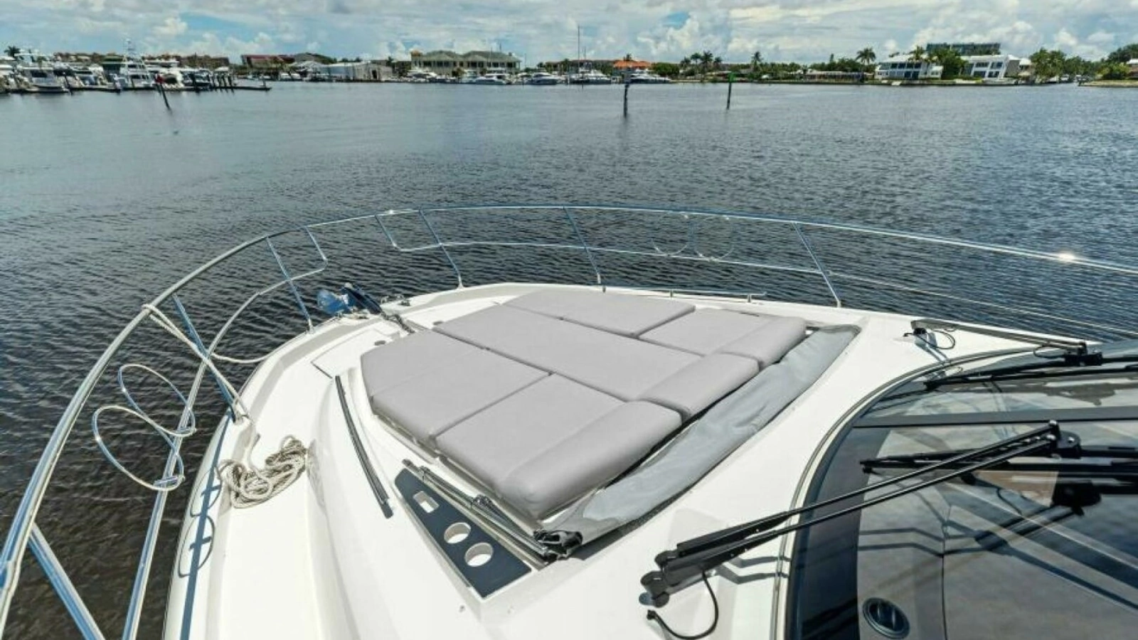 2025 Prestige 460 Flybridge - Sistership
