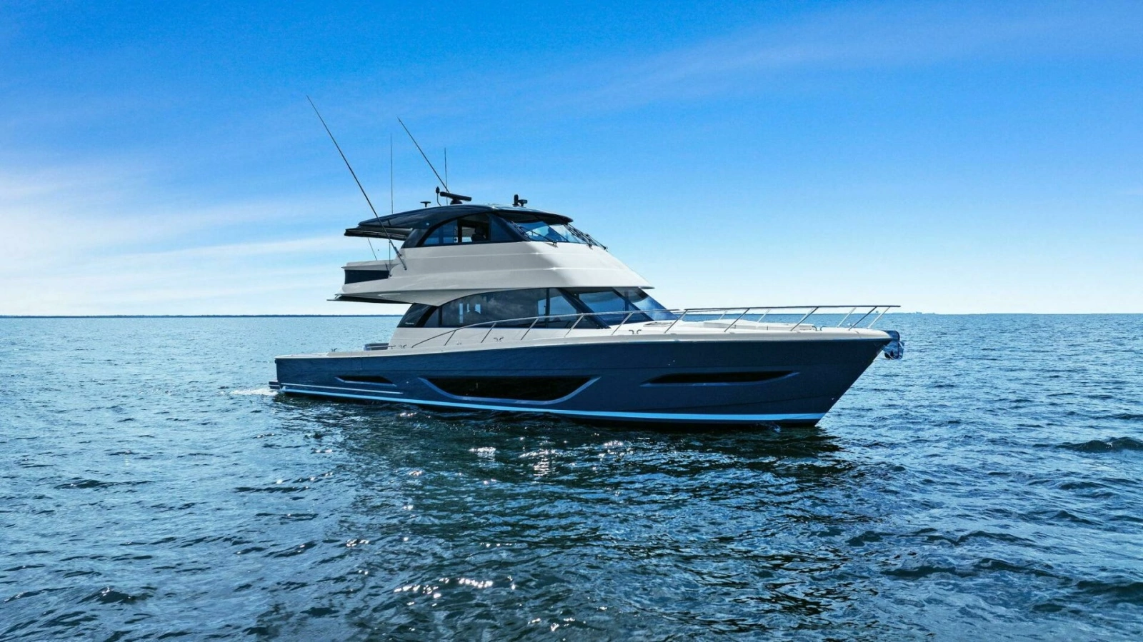 2025 Maritimo M600 