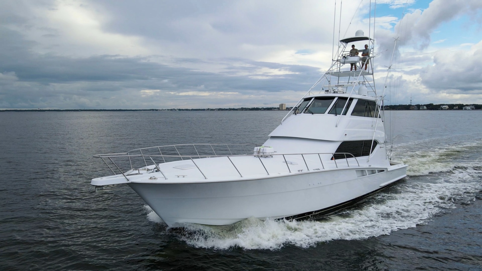 1999 Hatteras 60 Enclosed Bridge Better Days Exteriors (10)
