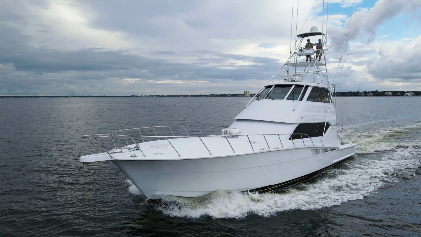1999 Hatteras 60 Enclosed Bridge Better Days Exteriors (10)