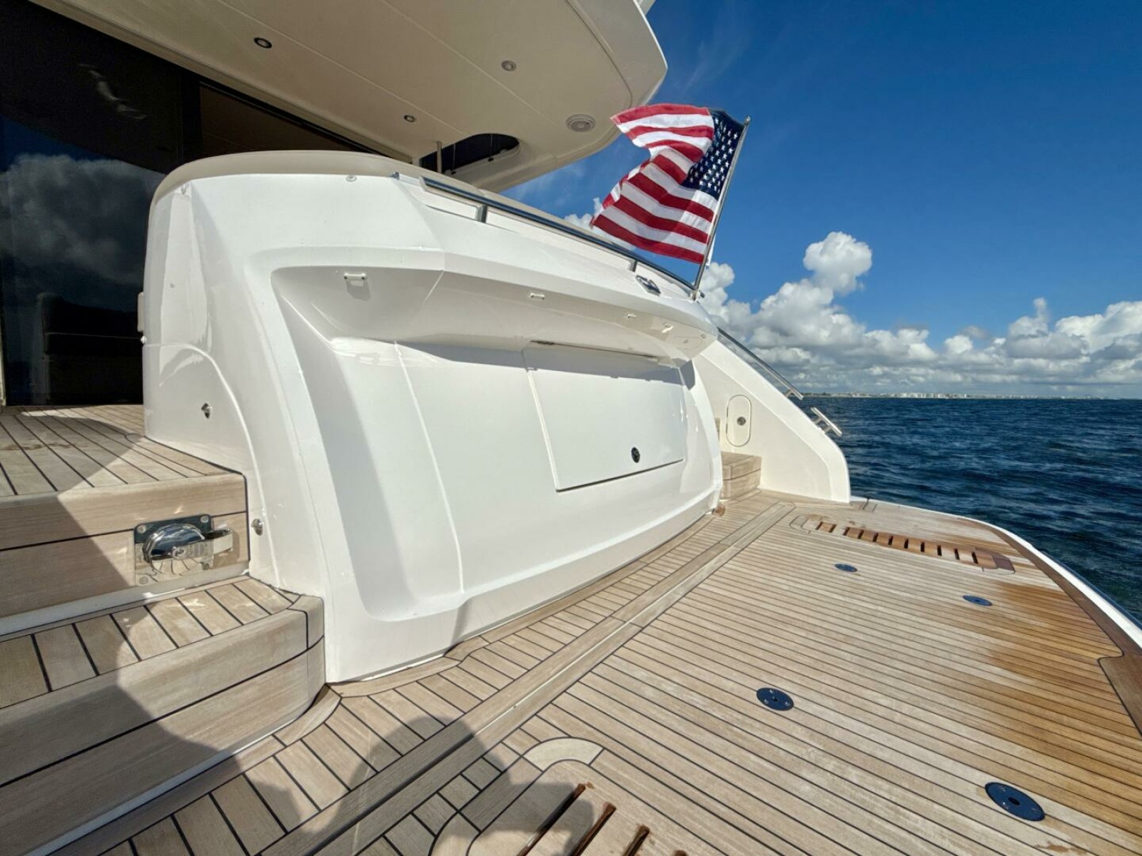 Princess 50 - Cockpit