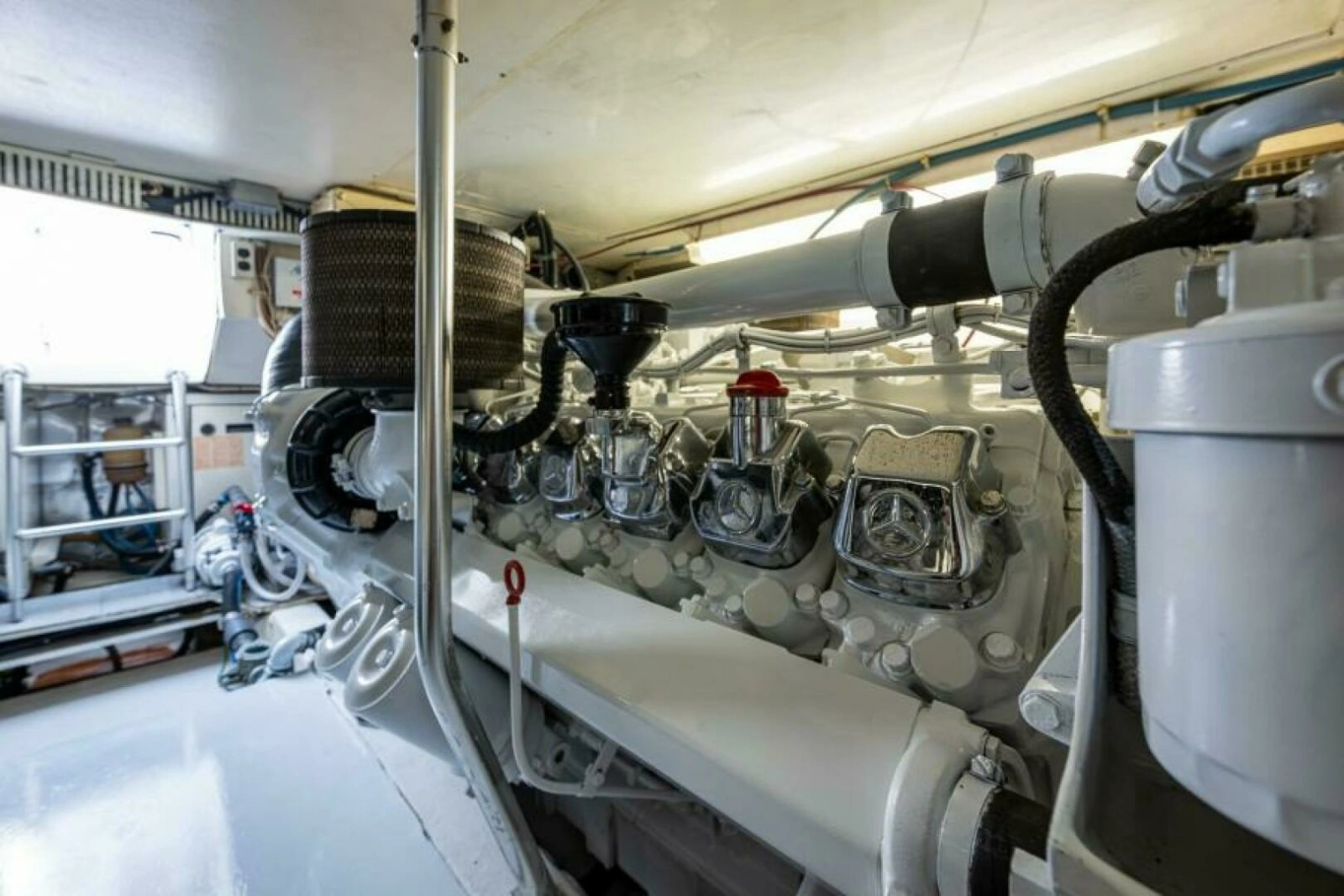 1999 Ocean Yachts 60 Convertible