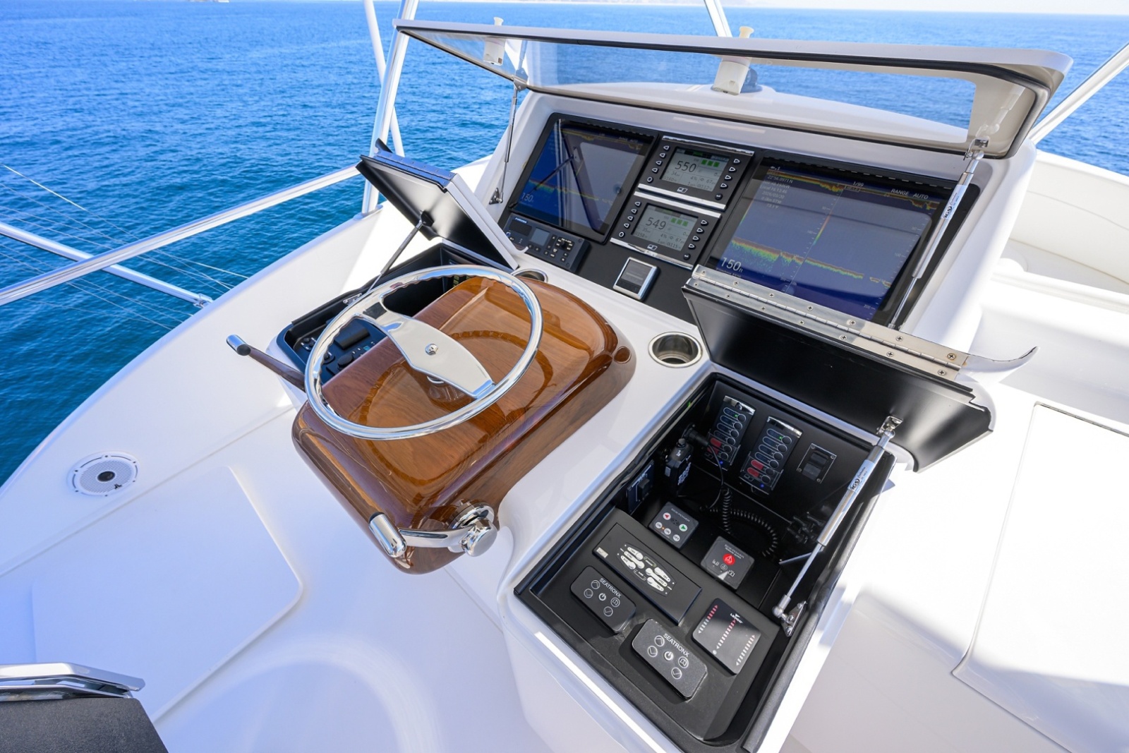 Viking 80 MERCEDES - Skylounge