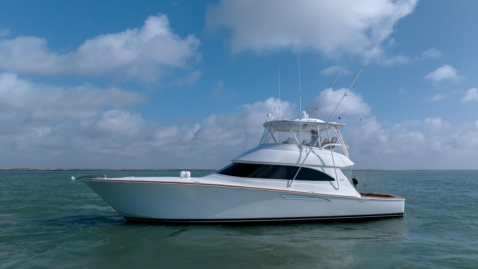 Starboard Exterior View in Open Water