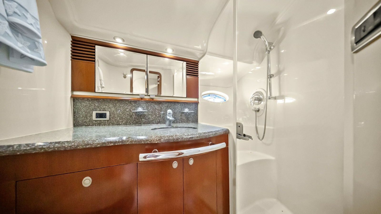 2005 Sea Ray Sundancer 500
