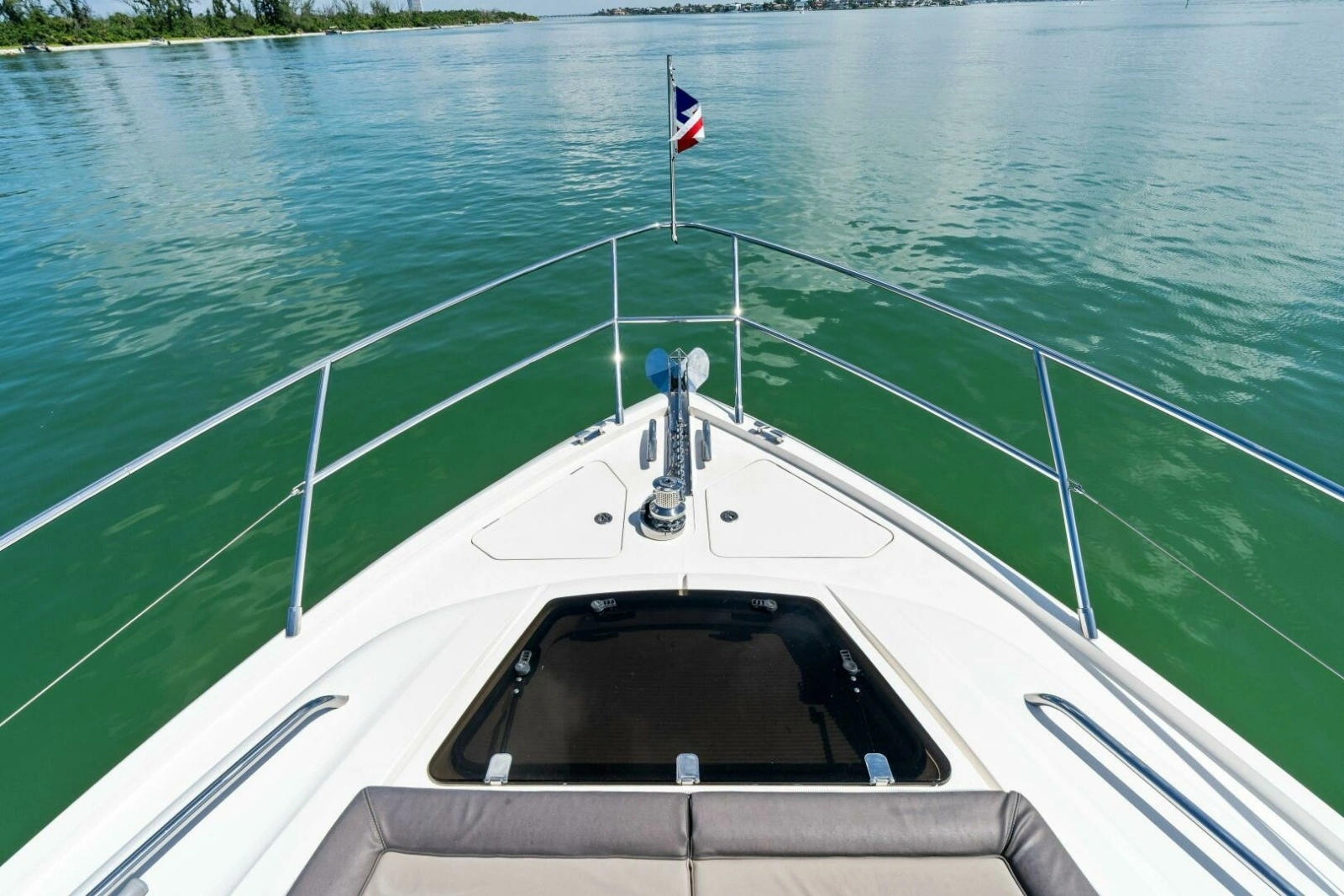 2015 Princess F60 - Flybridge Sundeck