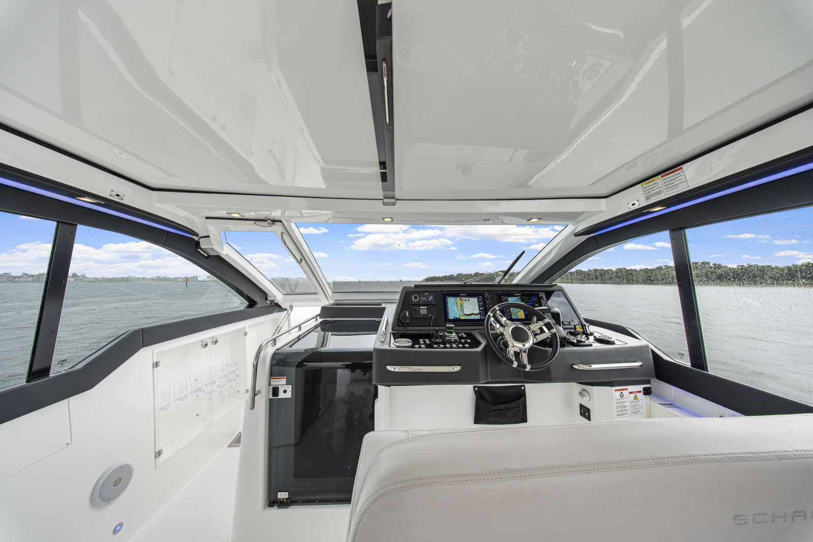 2025 Schaefer 375 HT