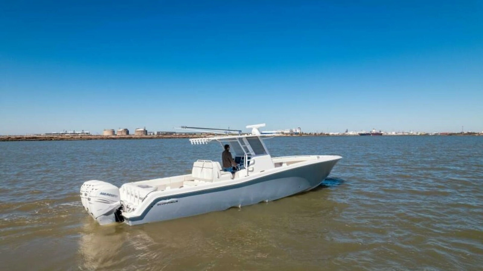 2019 Invincible 39 Open