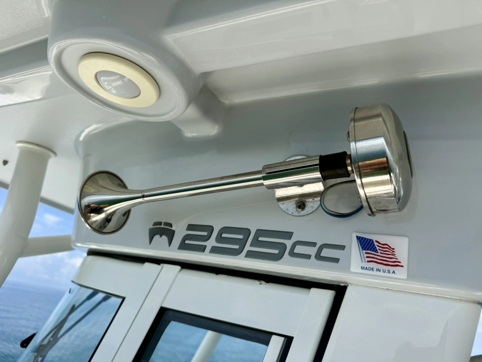 29ft World Cat Yacht For Sale