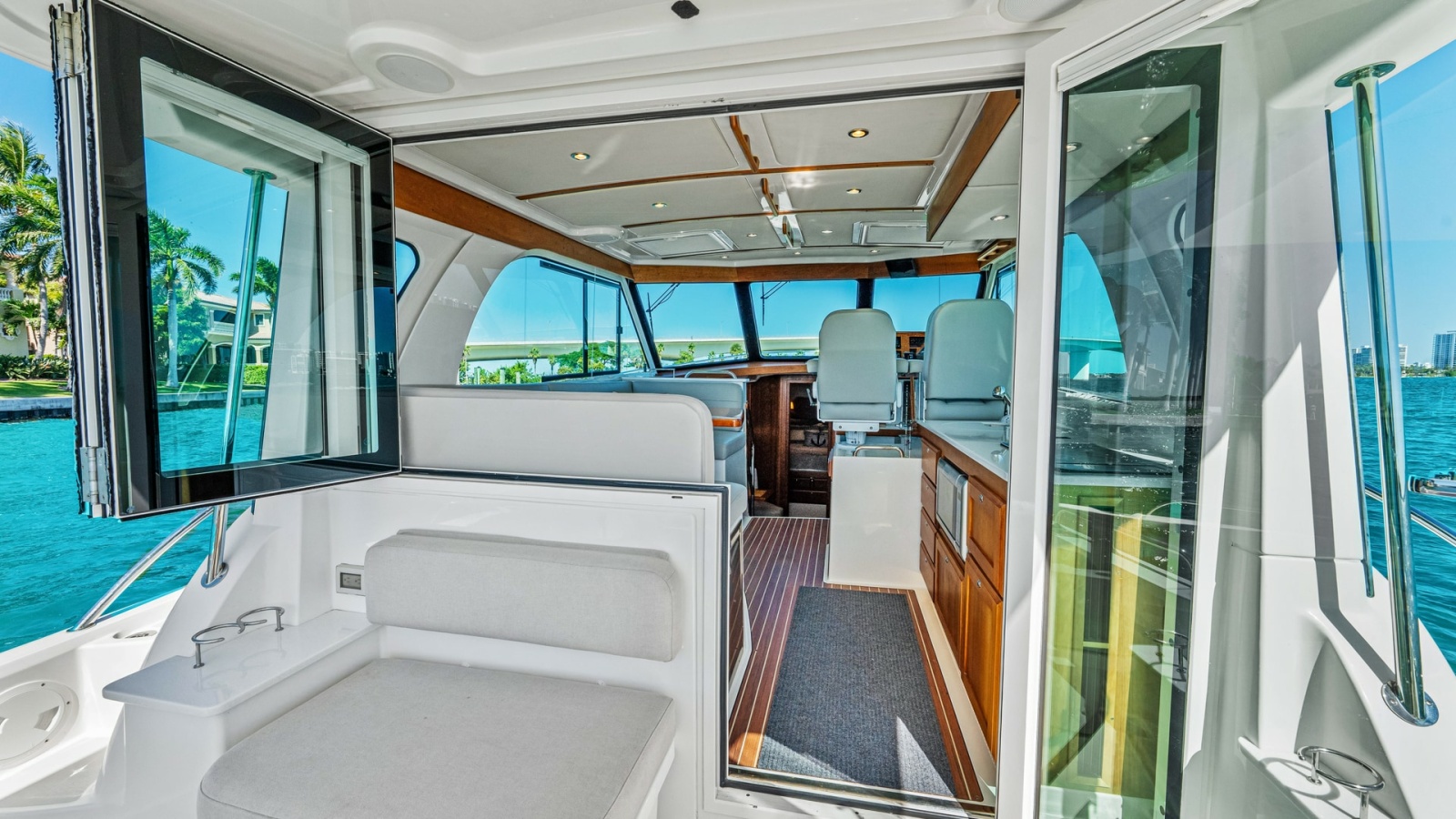 Cockpit and Salon Entry View
