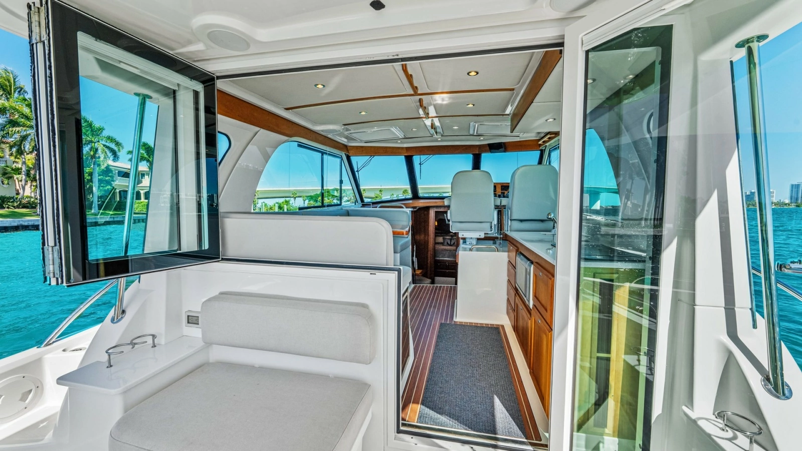 Cockpit and Salon Entry View