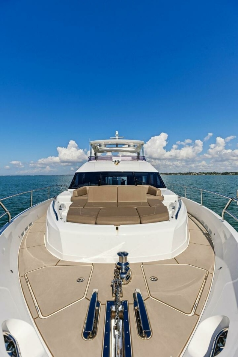 75' 2018 Princess Y75 Motor Yacht