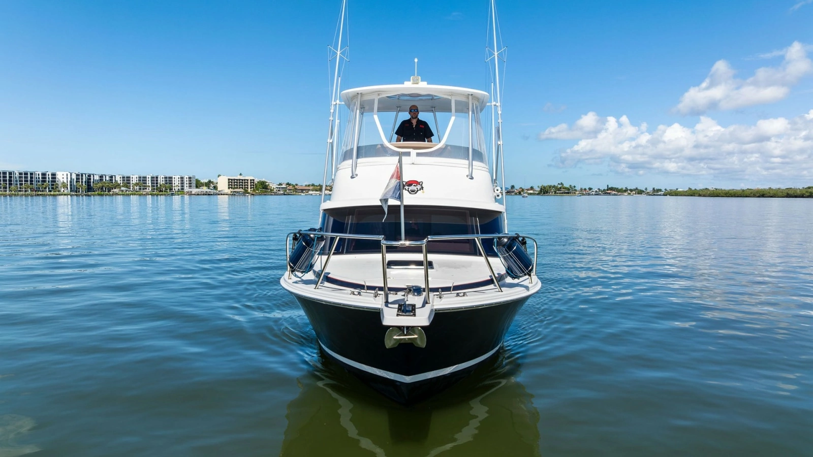 Front View of Flybridge Cruiser