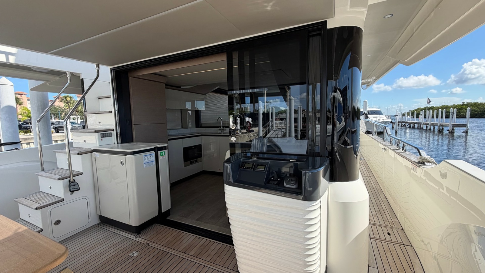 Spacious Aft Deck with Kitchenette