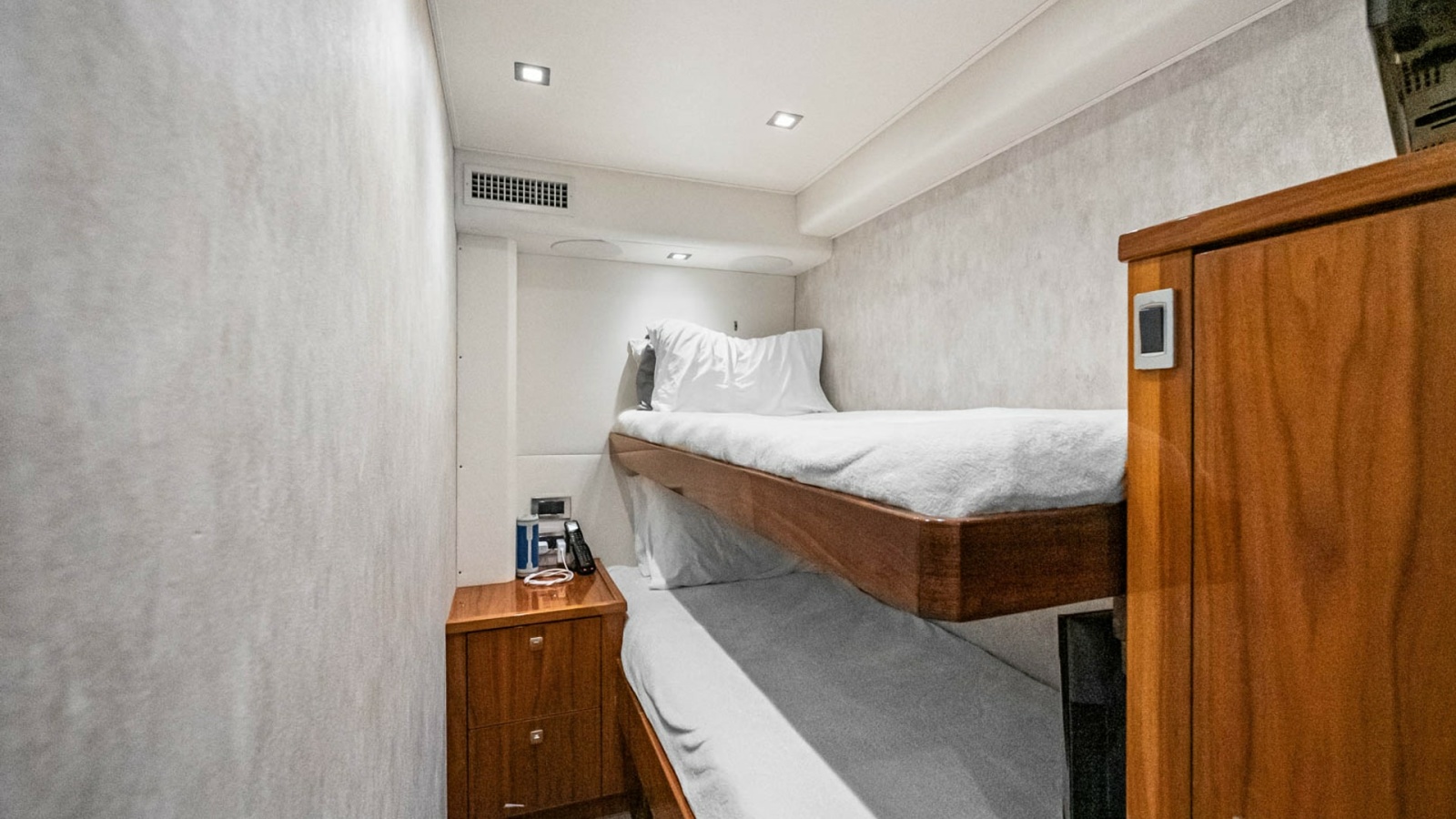 Compact Guest Cabin with Bunks