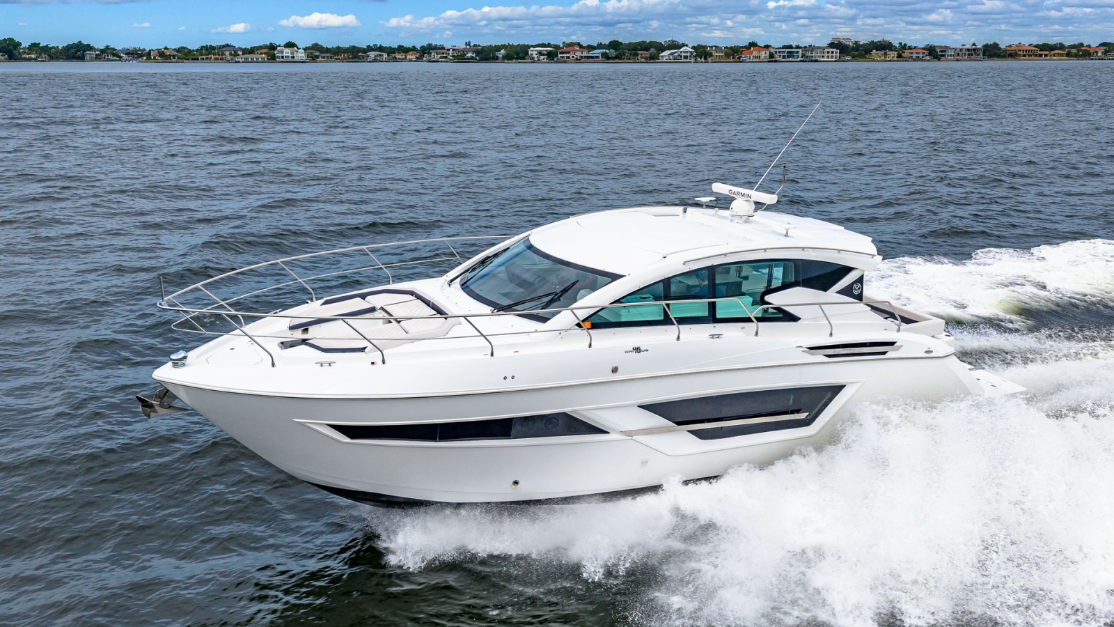 Dynamic Starboard Side View