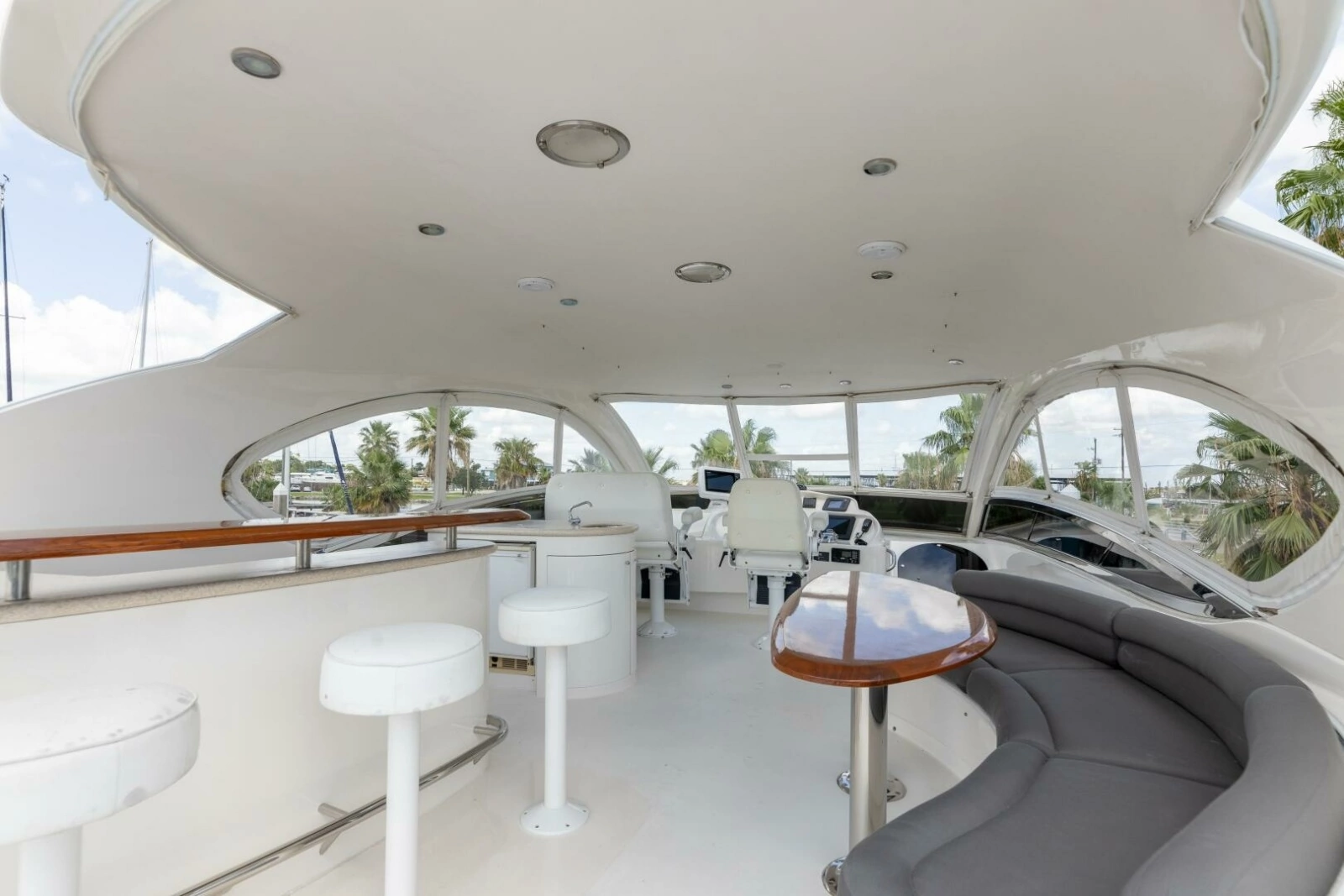 2007 Lazzara 74 Motor Yacht Kathleen