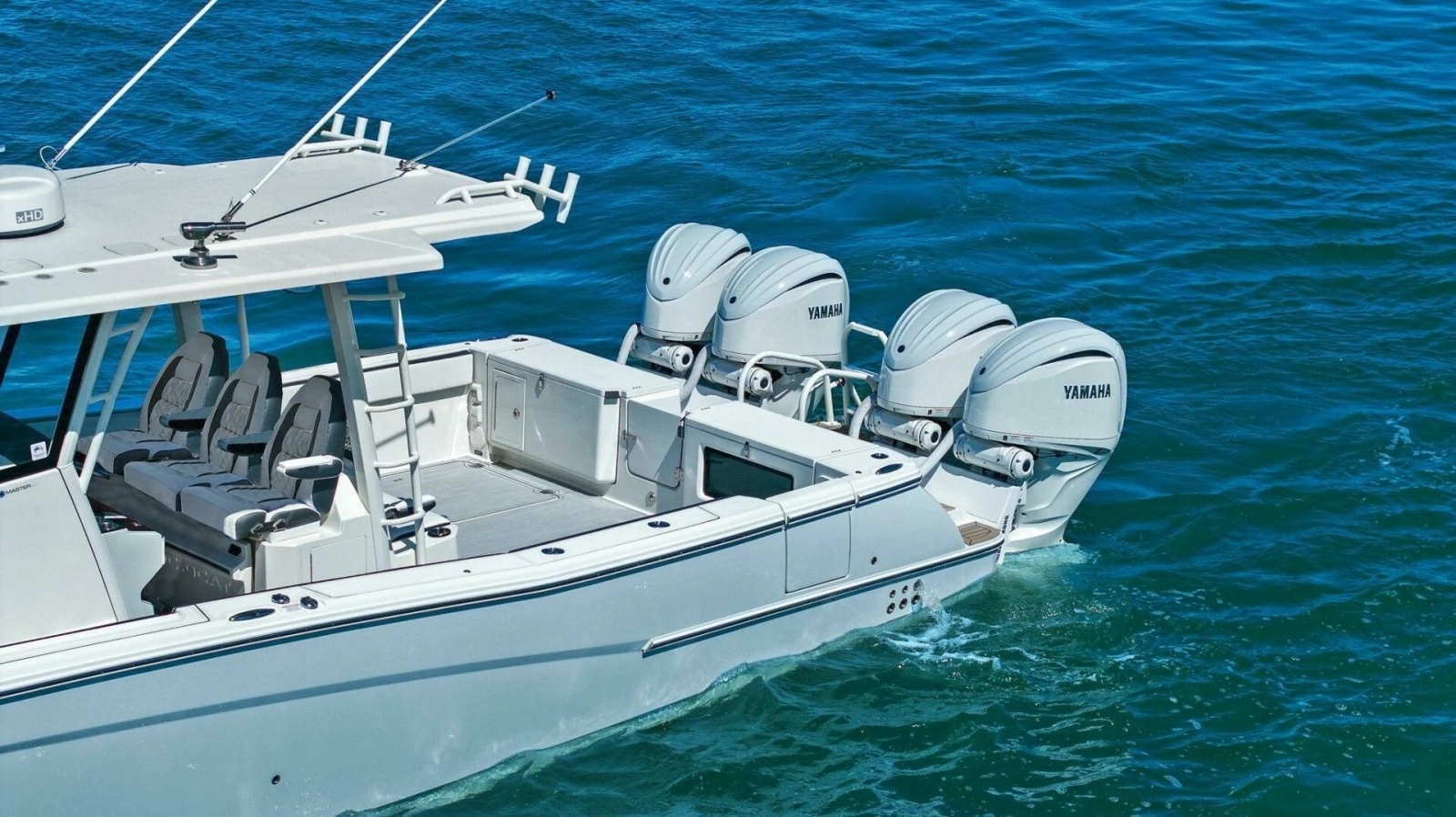 2022 World Cat 400 CC-X - Aerial Stern